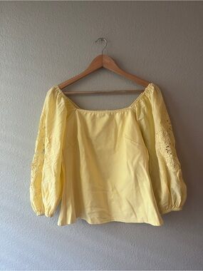 Boston Proper Butter Yellow Off-Shoulder Puff Sleeve Top Medium